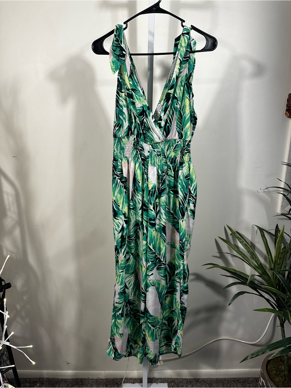 N57. Ophelia Roe- Green Tropical Print Tie-Shoulder Jumpsuit